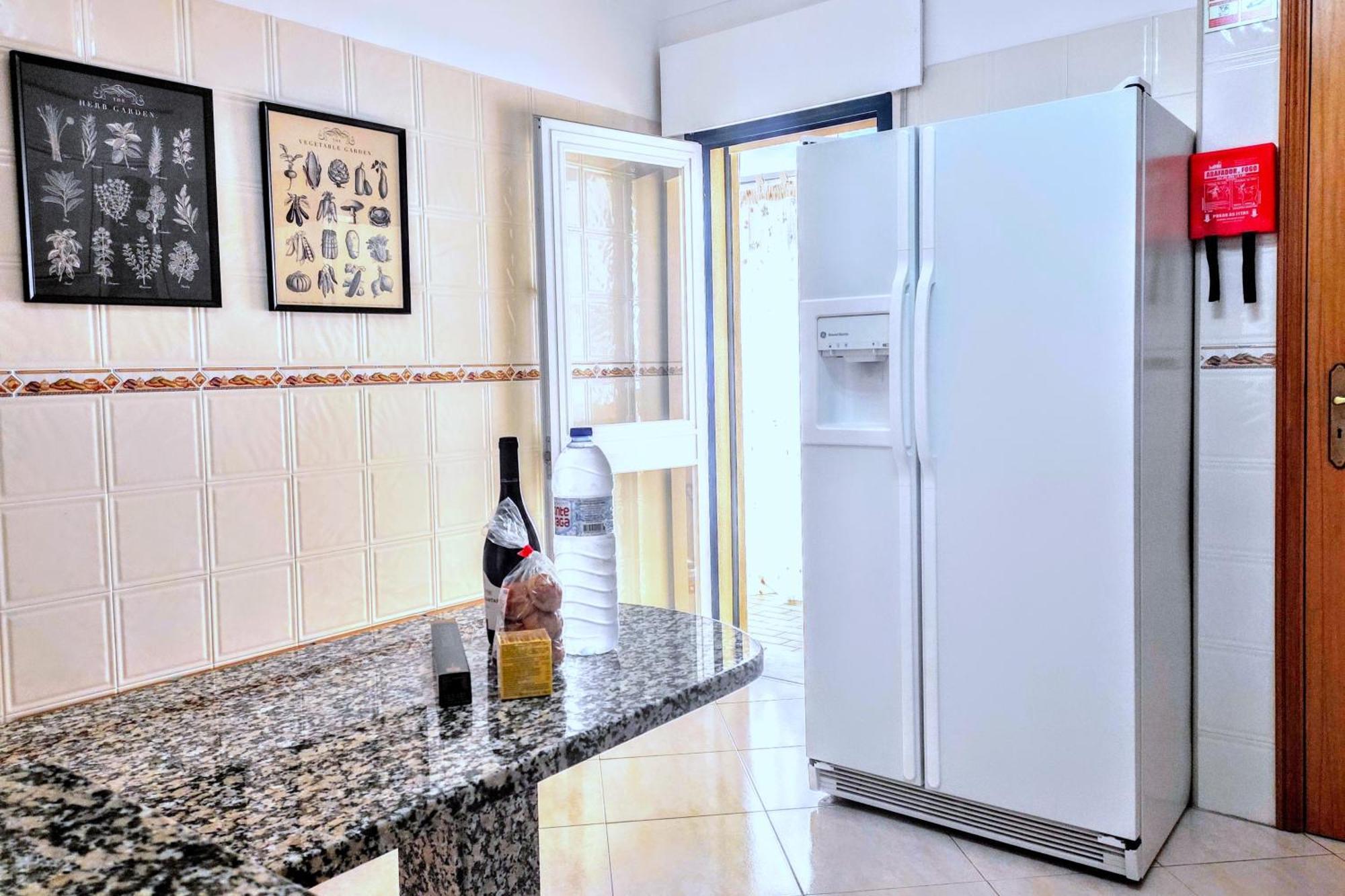 Avenue Apartment กัวเตย์รา ภายนอก รูปภาพ
