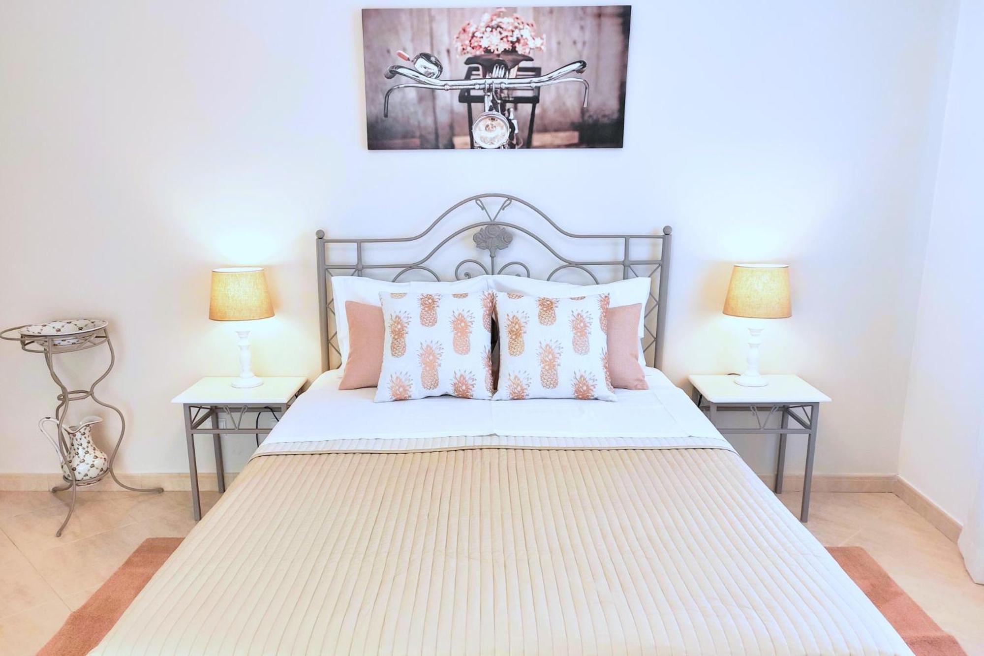 Avenue Apartment กัวเตย์รา ภายนอก รูปภาพ