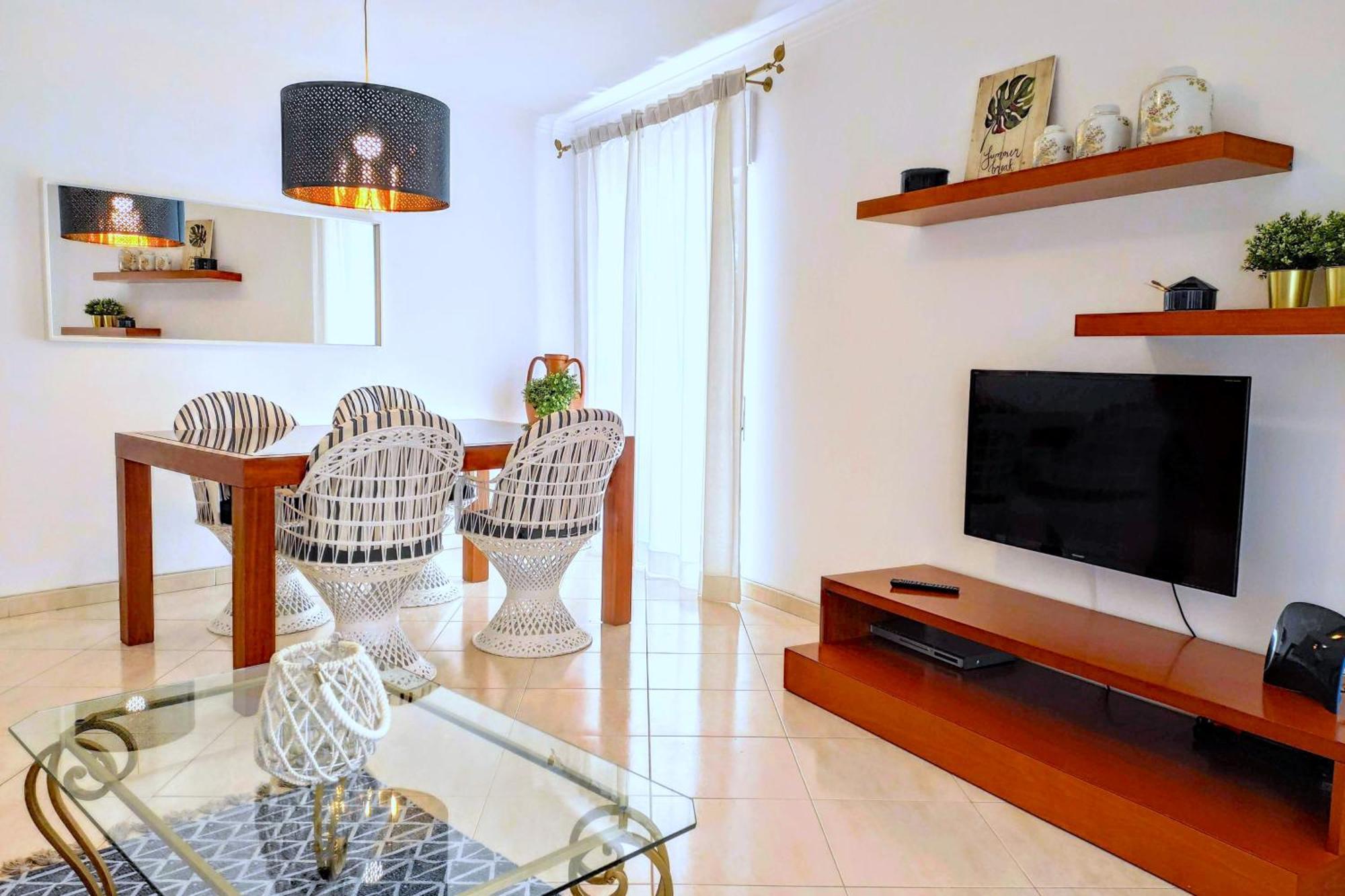 Avenue Apartment กัวเตย์รา ภายนอก รูปภาพ